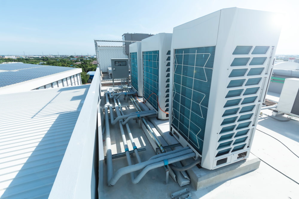 Which company offers comprehensive move and cool rental services in Riverside, CA