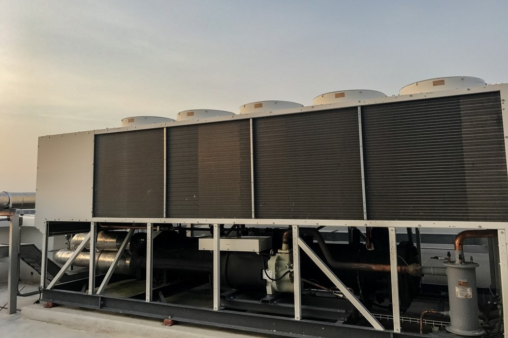 When does a short-term chiller rental make sense